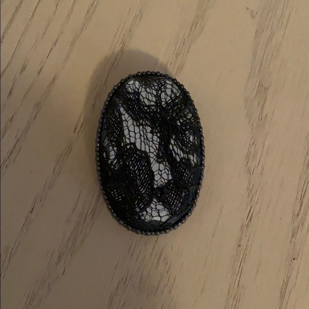 Brooch pendant